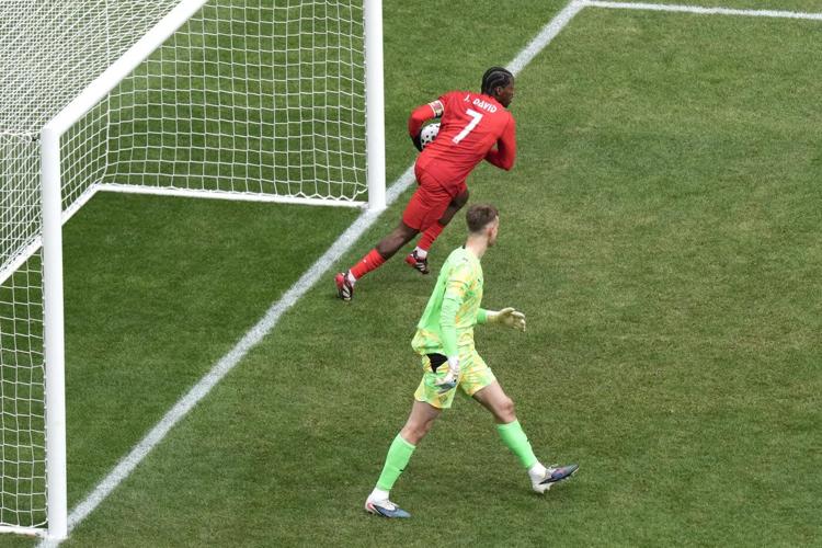 Resale tickets for Canada-Bosnia FIFA World Cup opener in Toronto come at steep cost