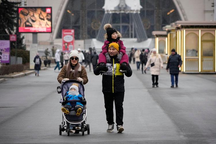 Russia faces a shrinking and aging population and tries restrictive laws to combat it