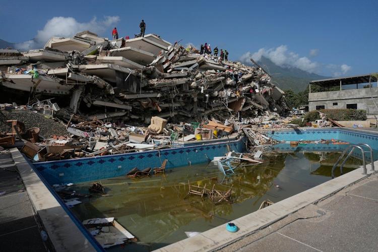 Crucial window for rescuing survivors narrows as Venezuela enters third day after deadly twin quakes