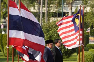 Malaysian PM vows to help Thailand solve southern violence