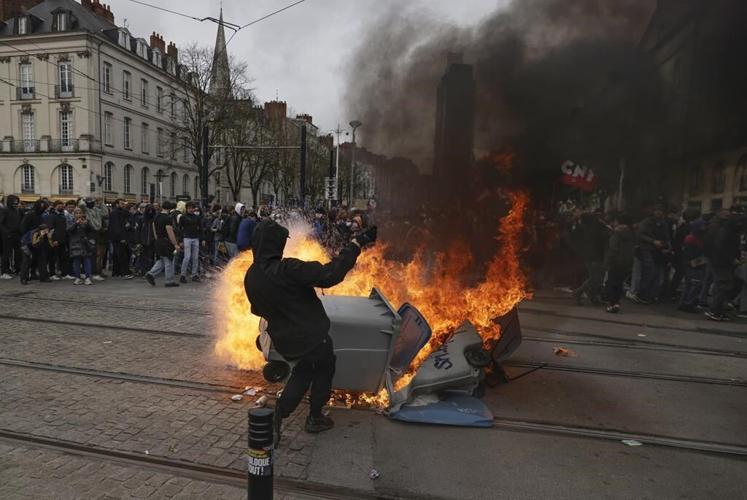 No red carpet? French unrest impacts King Charles III's trip