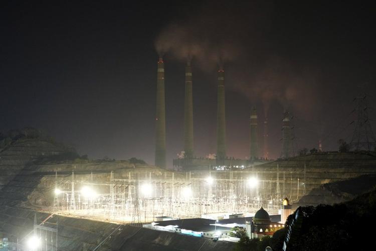 Indonesia's Prabowo plans to retire all fossil fuel plants in 15 years, but experts are skeptical