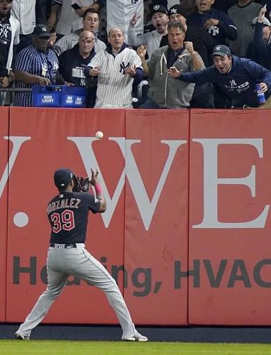 Yankees' Donaldson trots too soon, thrown out on near HR