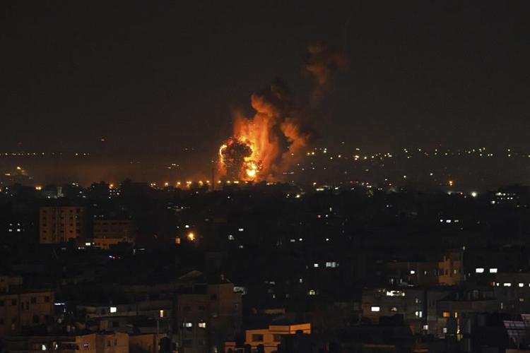 Israel hits Gaza as Netanyahu vows to extract 'heavy price'