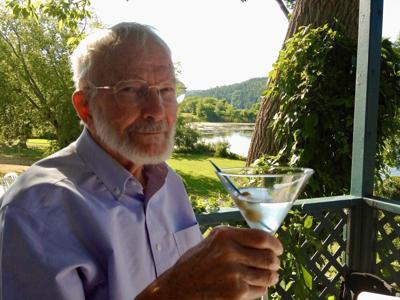 ��ɫtv animator and ��ɫtv Film Board pioneer Robert Verrall dies at 97