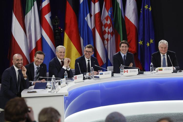 Western leaders visit Kyiv and pledge military support against Russia on the war's 3rd anniversary