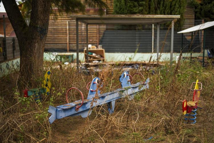 Thousands of Lebanese return to their homes as Israel-Hezbollah ceasefire takes hold