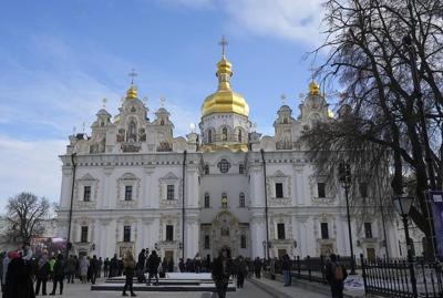 A first for reclaimed Kyiv cathedral: Christmas in Ukrainian