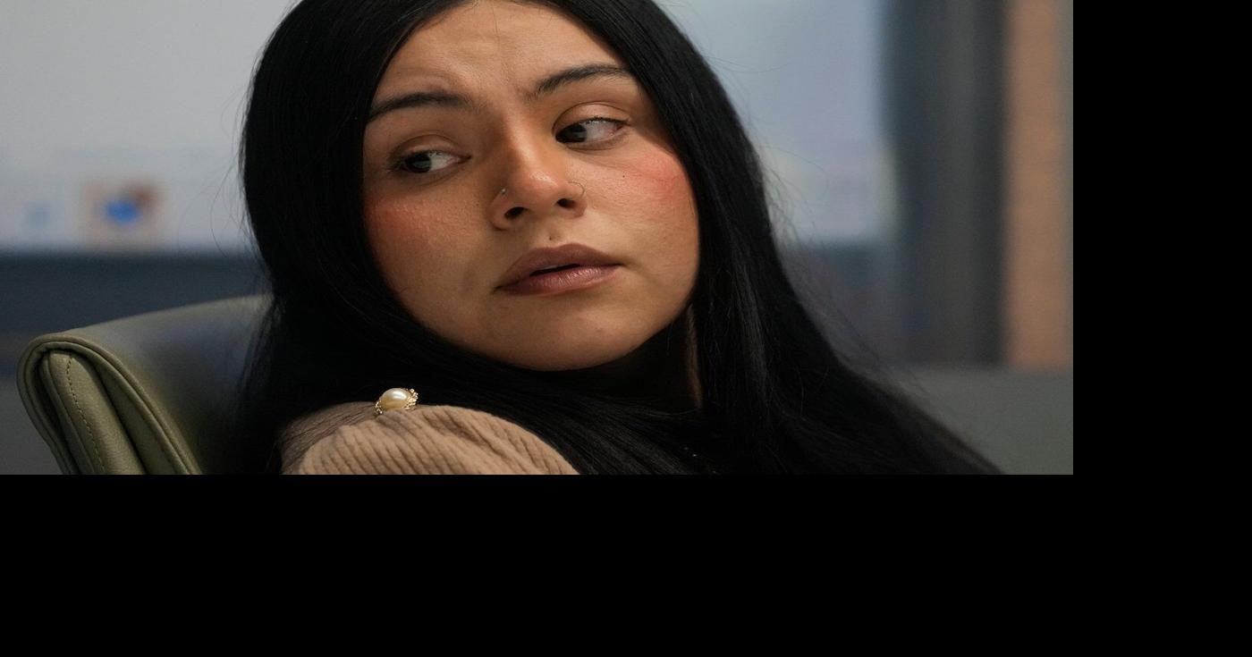 Lawyers of Chicago woman shot by federal agents say documents show how ...