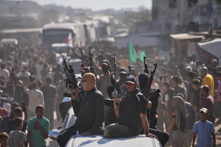 UK sees lessons from Northern Ireland that could aid the fragile Gaza ceasefire process