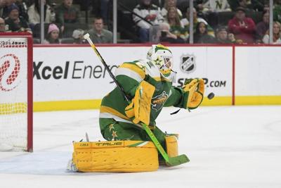 Marc-Andre Fleury signs a $2.5M extension with the Wild to return for next season at age 40