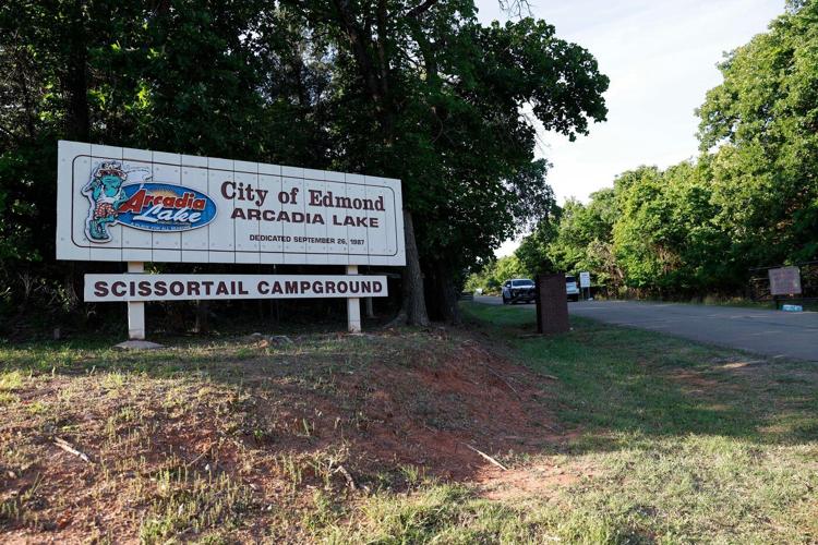 Police search for suspects in Oklahoma shooting that sent at least 18 people to hospitals