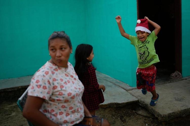 Christmas in Venezuela, polleras and more top photos this week in Latin America and the Caribbean
