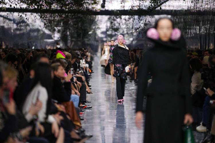Couture and Lauren Sánchez are everywhere in Paris as Dior and Schiaparelli mix wonder and wit