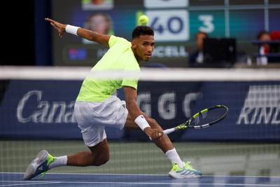 Auger-Aliassime bounced from Cincinnati Open by Mannarino in straight sets