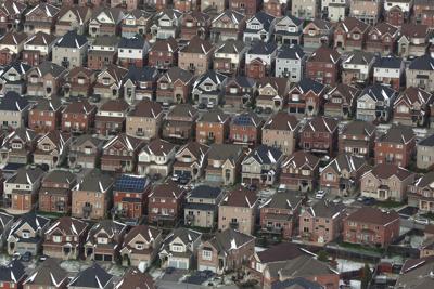 Toronto's new renovictions bylaw comes into effect, aimed at protecting tenants