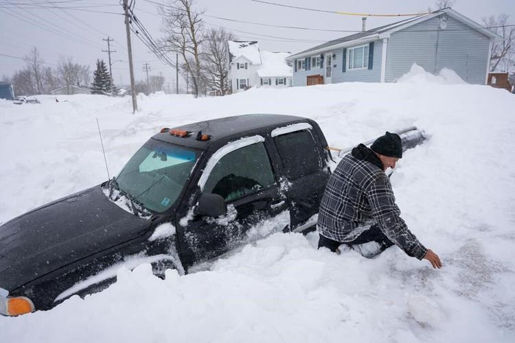 Nfld, Nova Scotia still under winter storm warnings with high winds and heavy snow