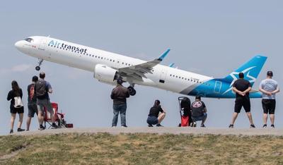 Transat CEO lost out on half-million-dollar bonus due to federal loans