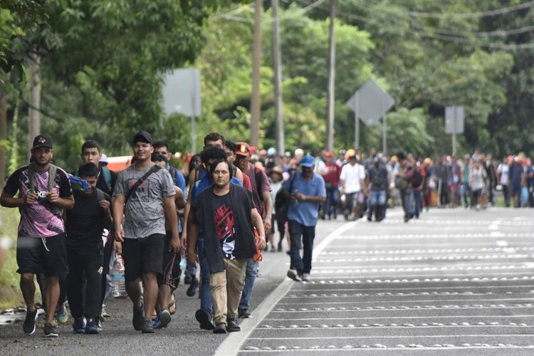 About 1,500 migrants form a new caravan in Mexico. Here's what it means