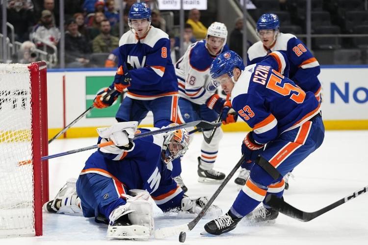 Lee, Horvat lead Islanders to 3-1 win over slumping Oilers
