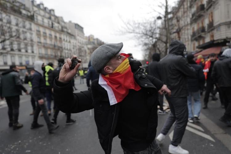 Kurds, anti-racism groups gather after deadly Paris shooting