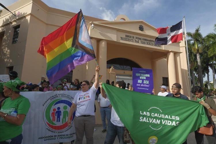 Dominican activists protest against a new criminal code that would maintain a total abortion ban