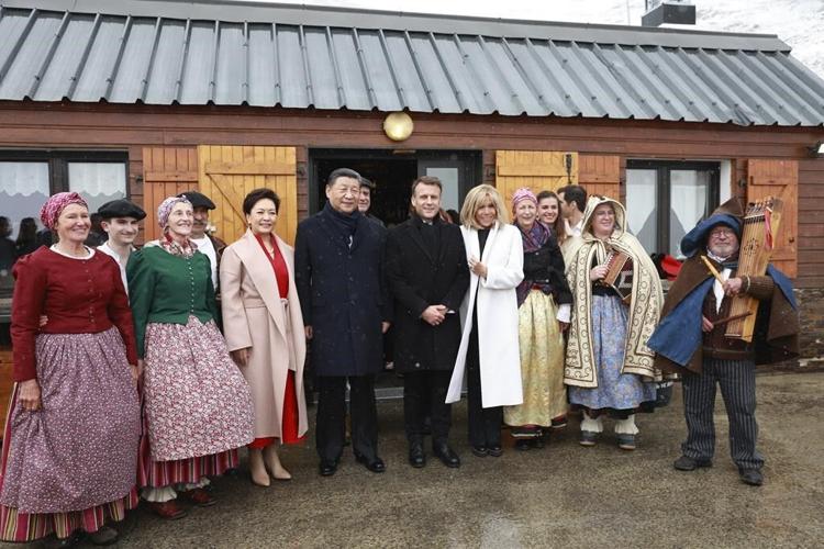 China's Xi visits Pyrenees mountains, in a personal gesture by France's Macron