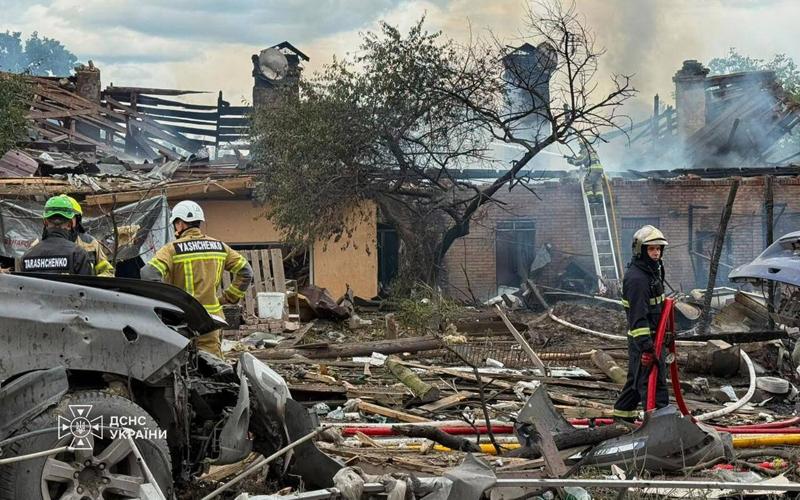 Russian attack kills 3 in Ukraine’s Sumy region as Romania downs second drone in 2 days