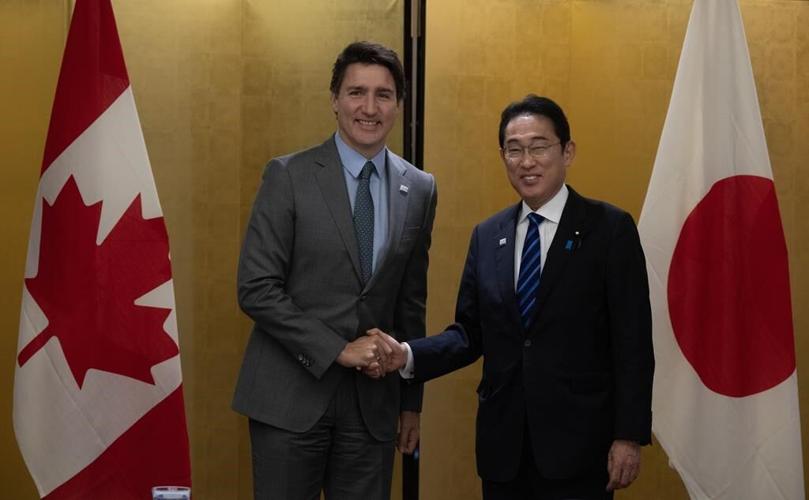 At sprawling San Fran APEC summit, Canada opts for more intimate, one-on-one approach