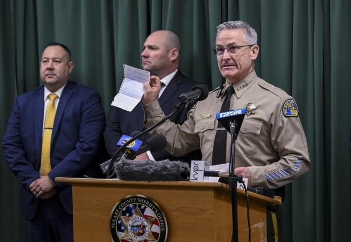 Shooters in central California killings of 6 still at large