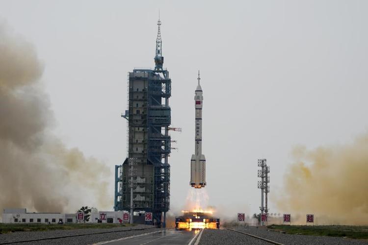 China launches new crew for space station, with eye to putting astronauts on moon before 2030