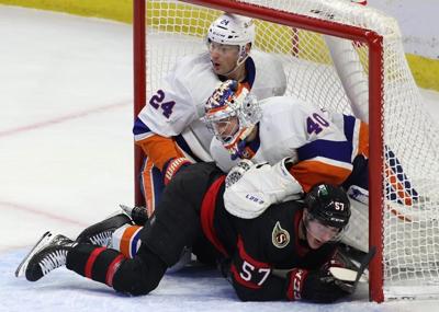 Alfredsson inducted into the Hockey Hall of Fame, but Islanders beat Senators at home