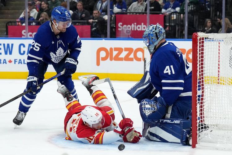 Domi scores late winner as Leafs fan Flames 4-3