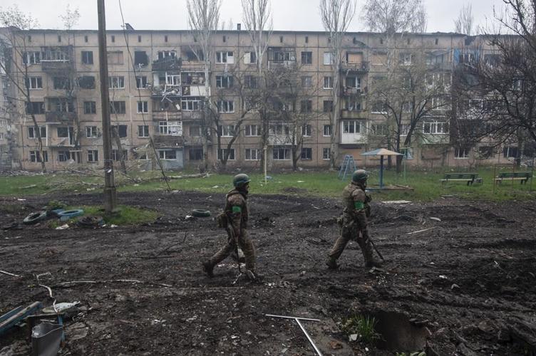 Russia claims to have Bakhmut but top Ukrainian military leaders say the battle is not over
