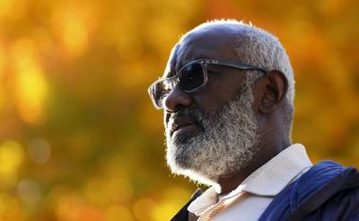 Abousfian Abdelrazik raconte sa détresse lorsqu'Ottawa lui a refusé un passeport