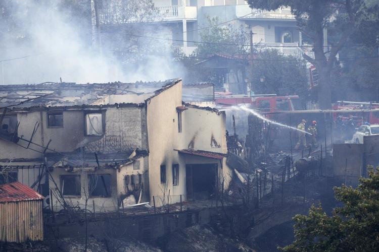 Wildfires threaten Turkey's fourth-largest city as locals evacuate