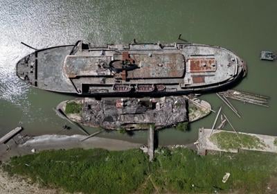 Hundreds of derelict vessels removed from ɫtv waters, Coast Guard says
