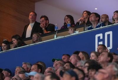 Alberta Premier says ministers, staff accepting playoff hockey tickets onside