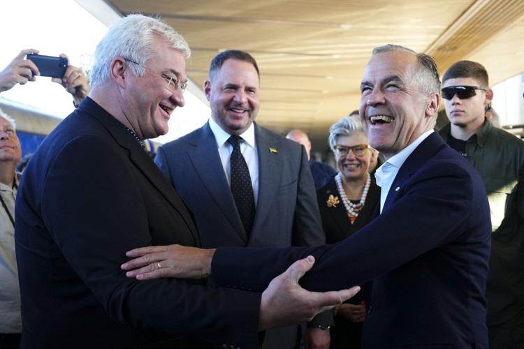 Carney delivers message of solidarity in Ukraine on its Independence Day