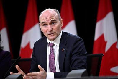 Ottawa soumet à la GRC trois cas présumés de fraude de sous-traitants informatiques