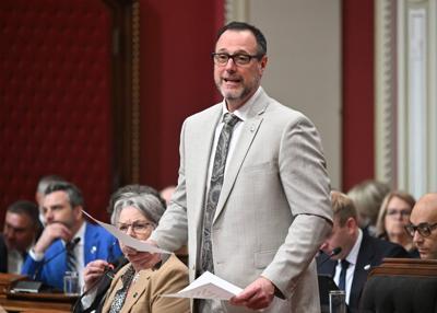 Quebec tables bill to increase number of ridings to 127 after Supreme Court decision
