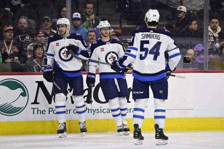 Quick start helps Jets defeat Flyers 5-3