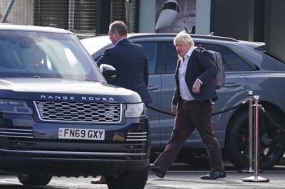 Boris Johnson returns to UK amidst rumors he will run for PM