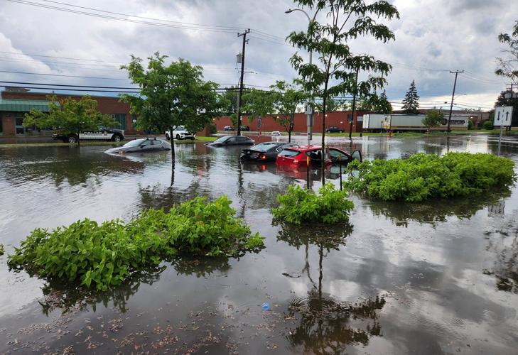 Montreal mayor calls for better adaptation after weekend floods