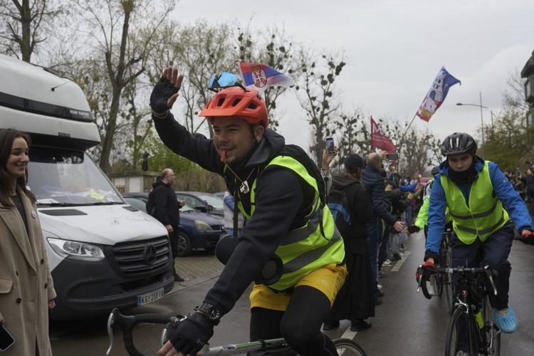 Serbian student protesters head to Strasbourg on bicycles to seek EU support