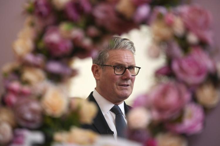 Can his golf course 'further' US-UK relations? Trump will use meeting with prime minister to try