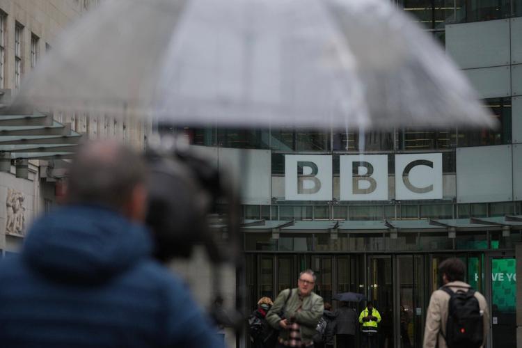 BBC faces leadership crisis after news bosses quit over Trump speech edit and bias claims