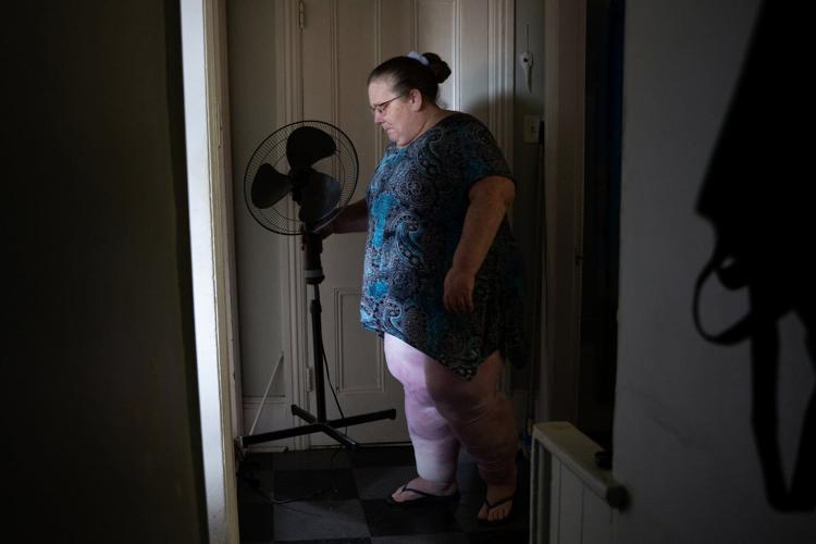 Low-income renters press governments for ways to cool apartments in heat waves