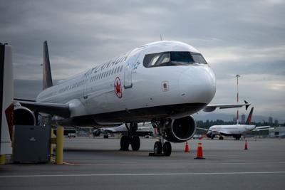 Air Canada scales back U.S. flights again amid high fuel costs and weak demand