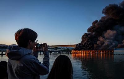 Large, smoky fire extinguished in Metro Vancouver, no injuries reported